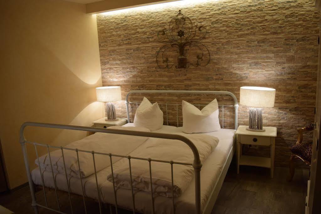 Hotel Arte Vida Ohg Spremberg Extérieur photo